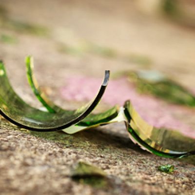 cacos-garrafa-vidro-cerveja-rua1